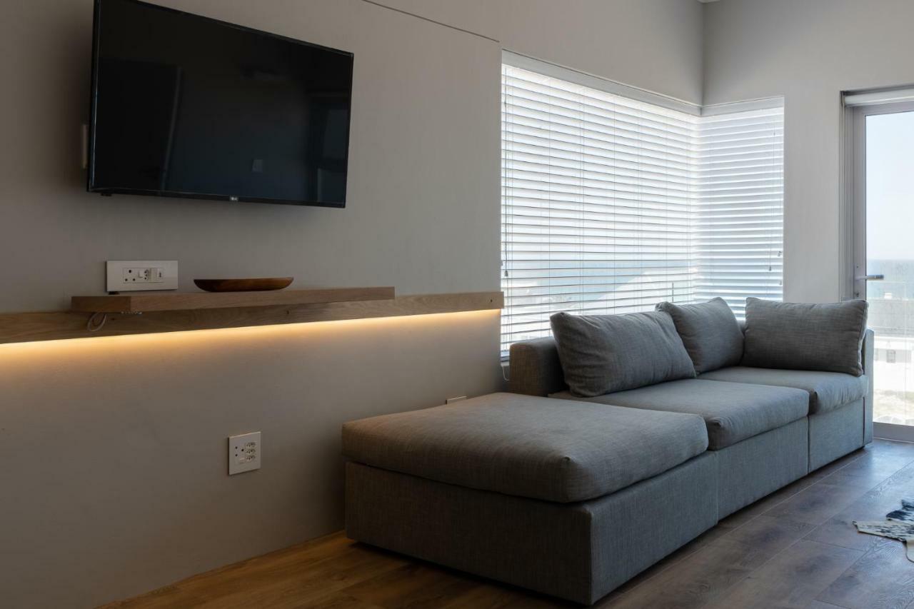 Small Bay Beach Suites كيب تاون المظهر الخارجي الصورة